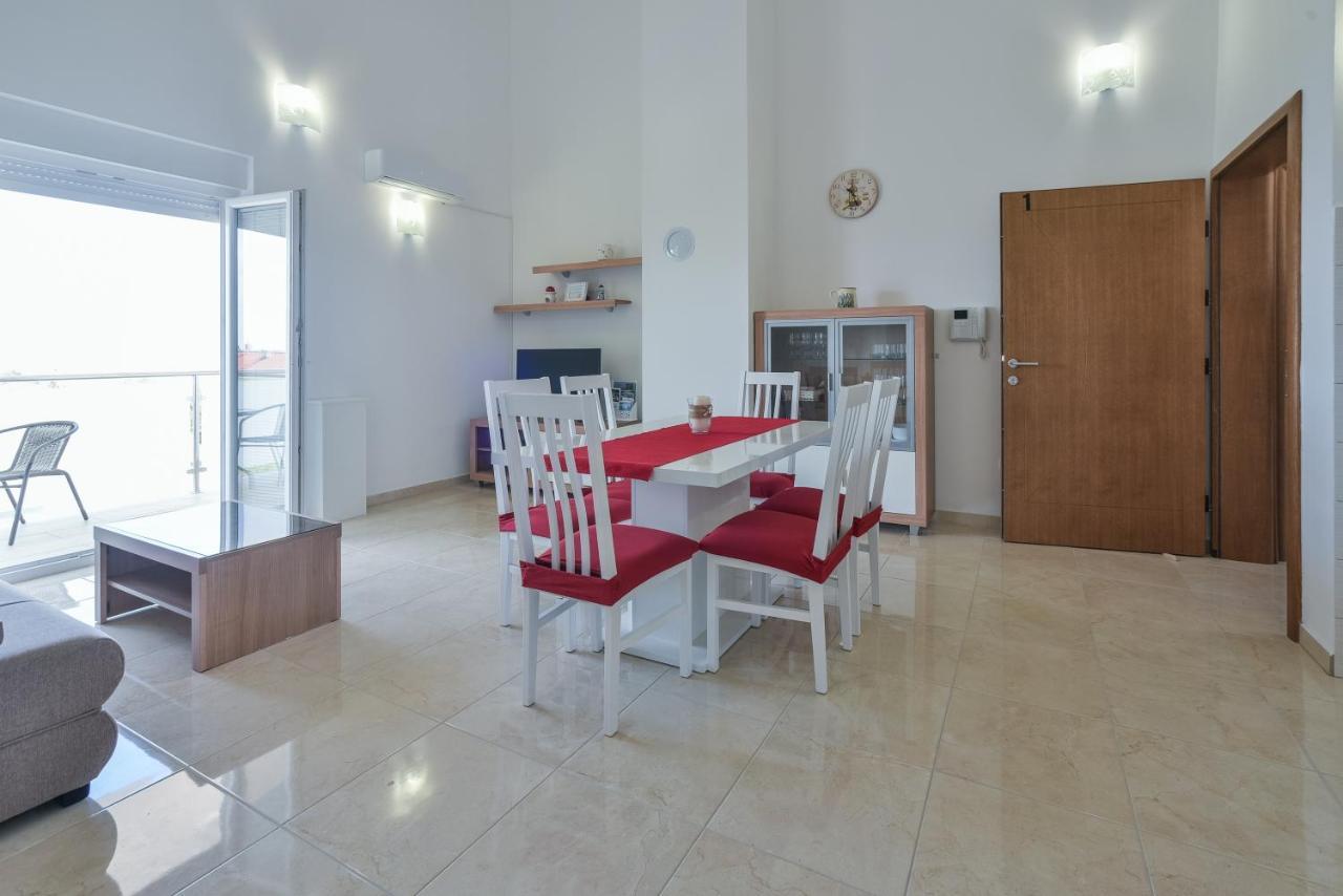 Apartments Sandrina Vrsi Buitenkant foto